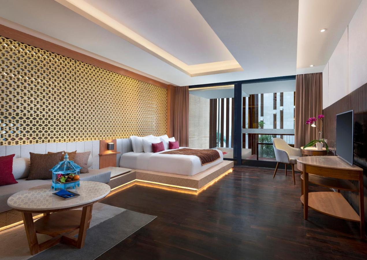 Seminyak King Suite Balcony