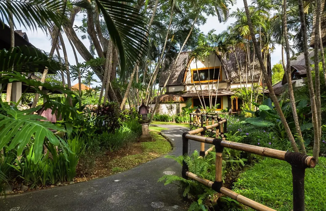 Hotel Vila Lumbung-1